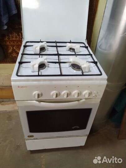 Газовая плита с электроподжигом