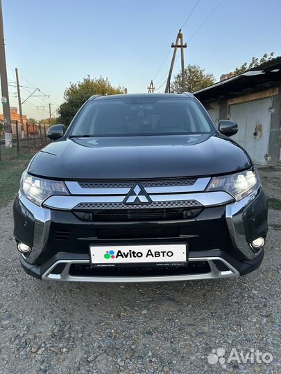 Mitsubishi Outlander 2.4 CVT, 2021, 73 700 км