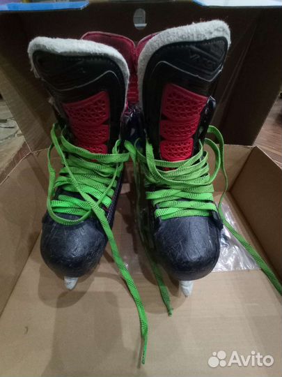 Хоккейные коньки bauer vapor 1x