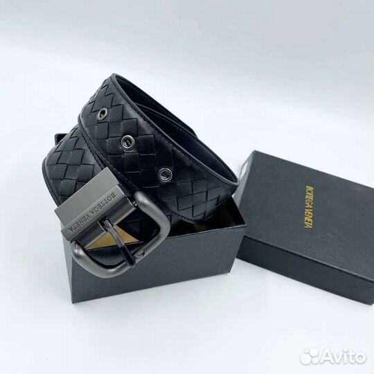 Мужской кожаный ремень