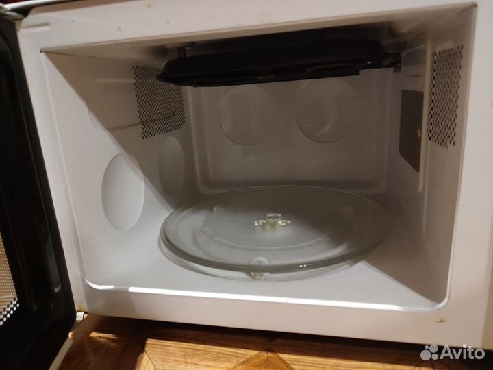 Daewoo KOG-6C2BW 800W