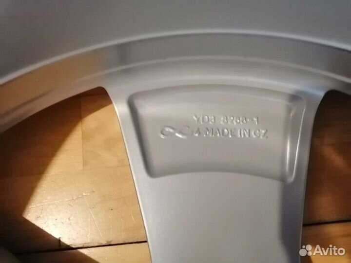 Диск литой R17 Skoda оригинал