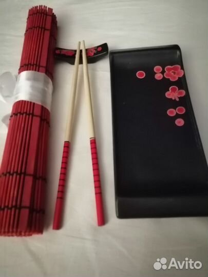 Набор посуды для суши и роллов