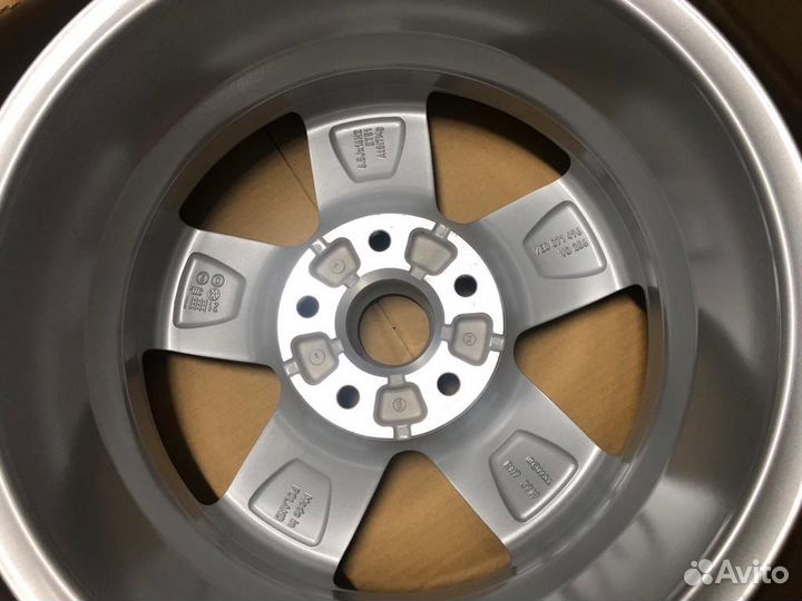 VW Transporter R16 оригинальные новые диски VAG