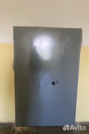 Дверь тамбурная в коридор