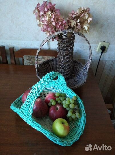 Плетеная фруктовница