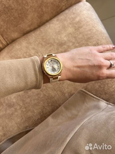 Часы Casio Baby-G MSG-S200G-7AER