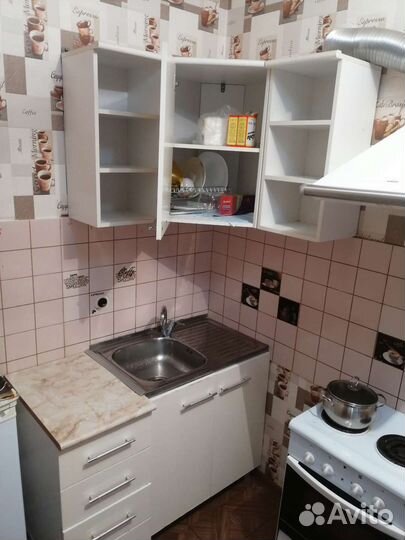 Кухня угловая маленькая бу