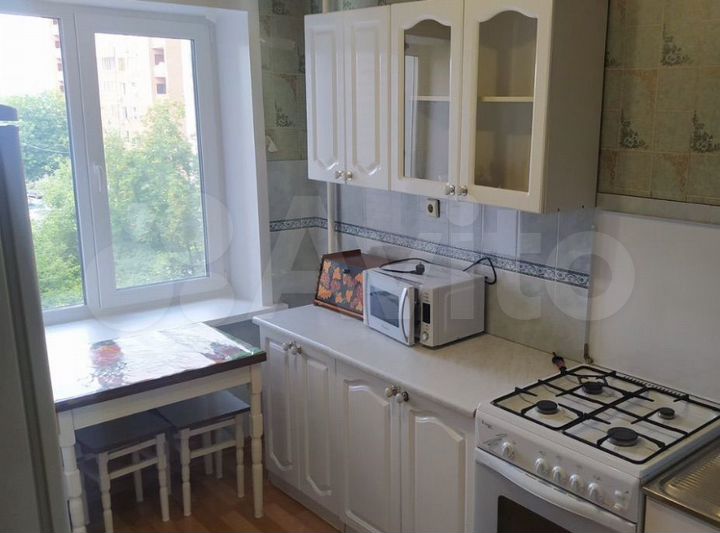 2-к. квартира, 50 м², 3/9 эт.