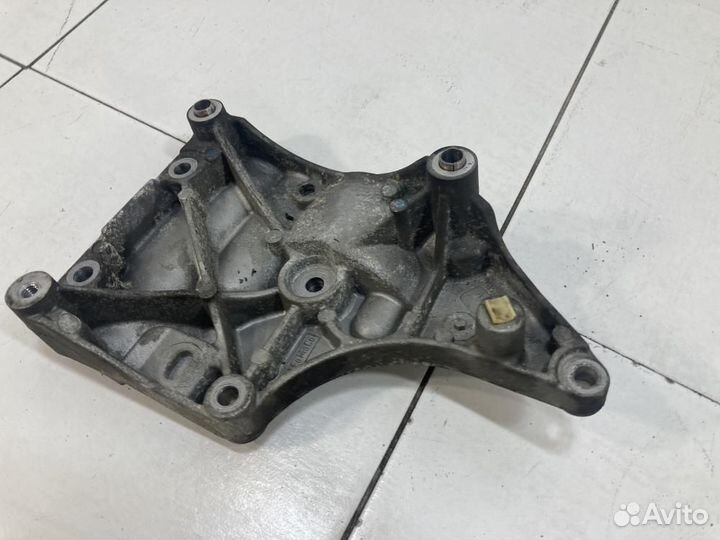 Кронштейн кондиционера Jaguar XF I рестайлинг (2011—2015)