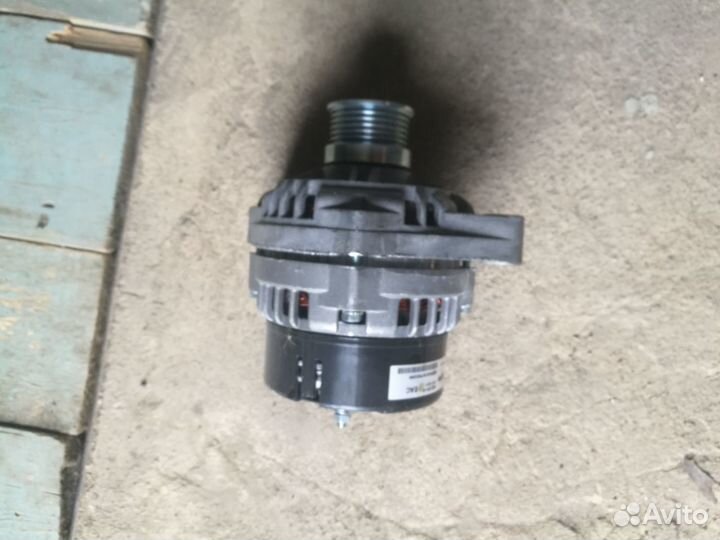 Генератор на автомобиль