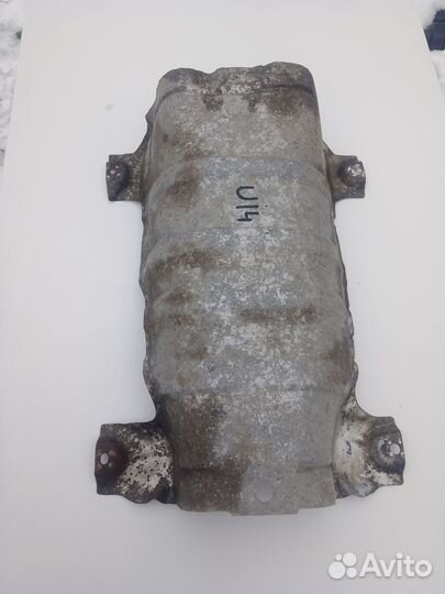 Тепловой отражатель Nissan Bluebird