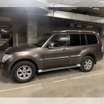 Mitsubishi Pajero 3.0 AT, 2010, 130 300 км, с пробегом, цена 1 750 000 руб.