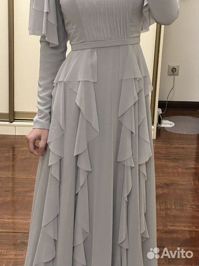 Вечернее платье в пол 38 размер