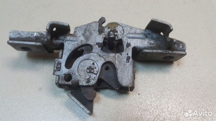 Замок капота Renault Laguna 1