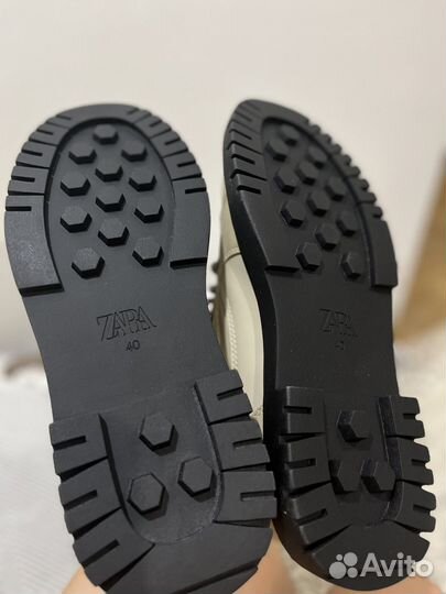 Новые ботинки Zara 40