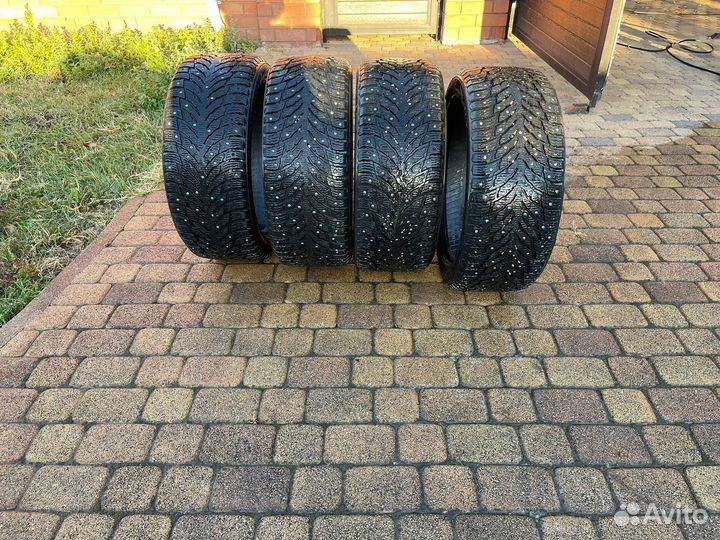 Nokian Tyres Hakkapeliitta 9 235/45 R18 98T