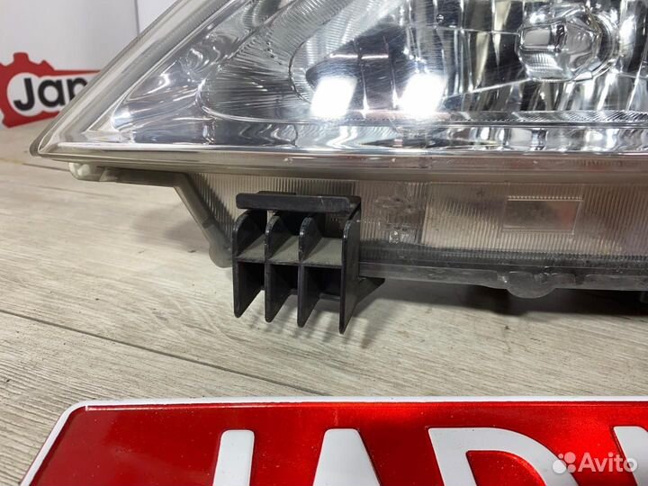 Фара ксеноновая левая Nissan Teana J32 VQ25 2008