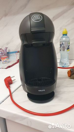 Кофемашина dolce gusto + многоразовые капсулы