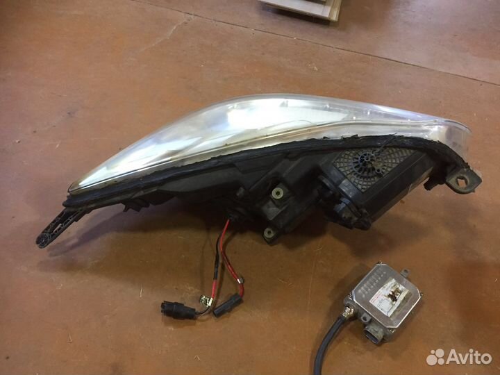 Ксеноновые фары на Опель Инсигния 2012г