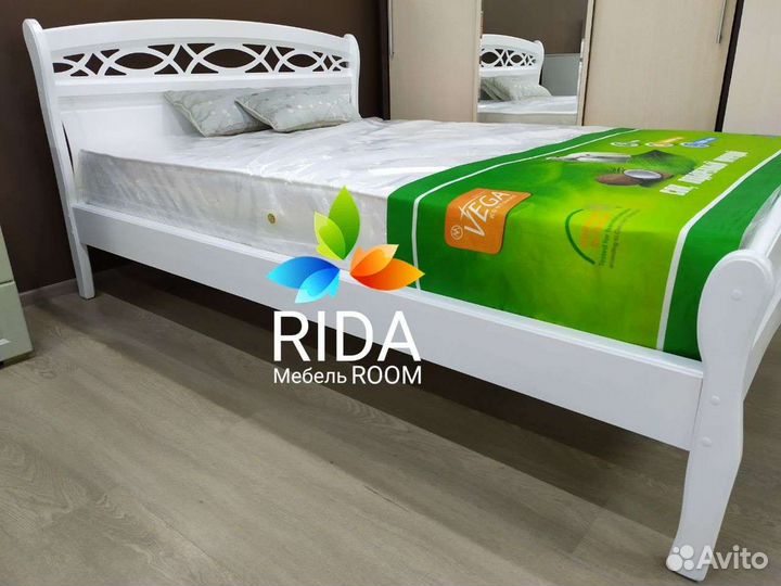 Кровать деревянная. Массив сосны. Новая