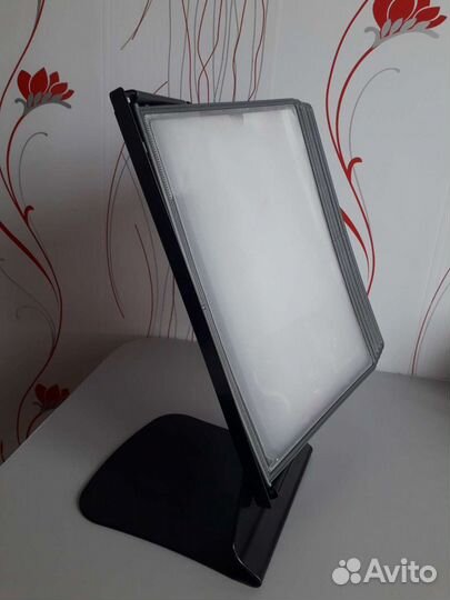 Уголок покупателя