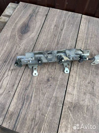 Топливная форсунка Nissan Qashqai J10 1.6