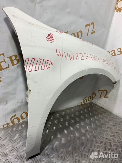 Крыло переднее правое Volkswagen Golf 5K1