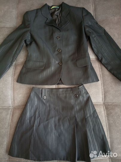 Школьный костюм для девочки 146