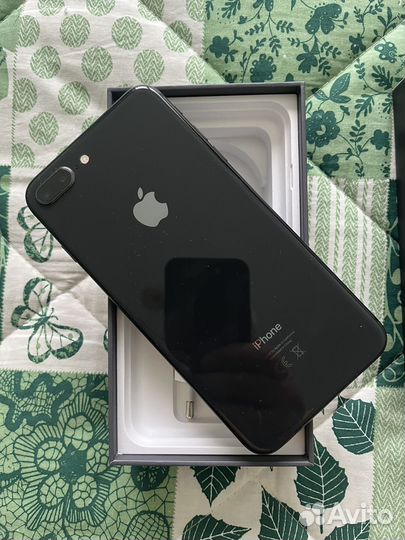 iPhone 8 Plus, 64 ГБ