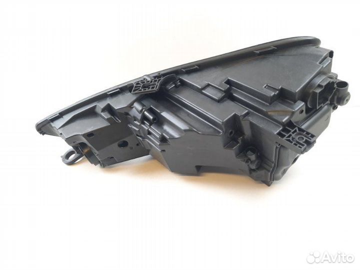 Корпус фары правый Audi A4 B9 2019