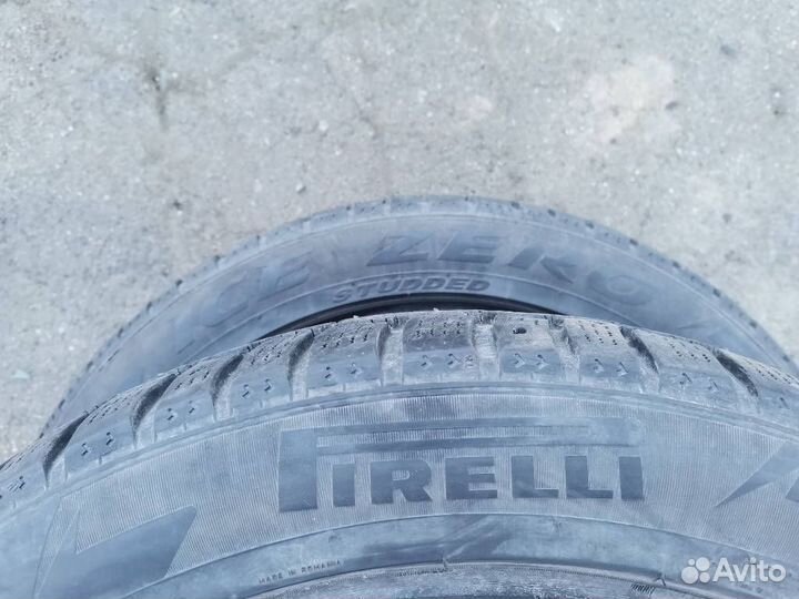 Pirelli Ice Zero 245/45 R19