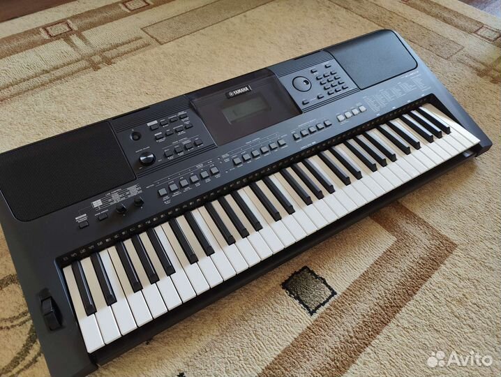 Синтезатор Yamaha PSR E463