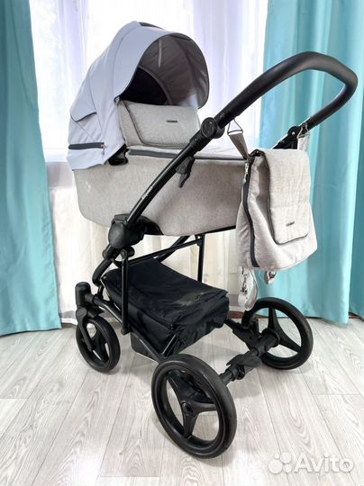 Коляска 2 в 1 Bebetto Torino экокожа голубая