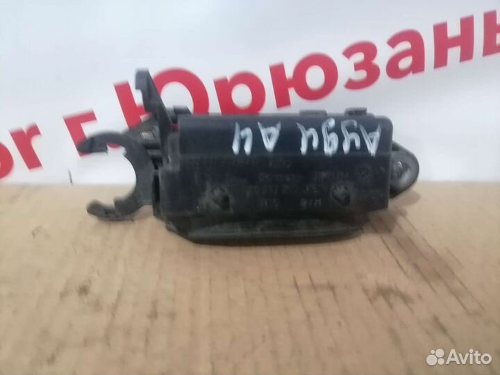 Ручка передней левой двери Audi A4 B5