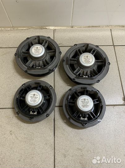 Динамики на volkswagen jetta