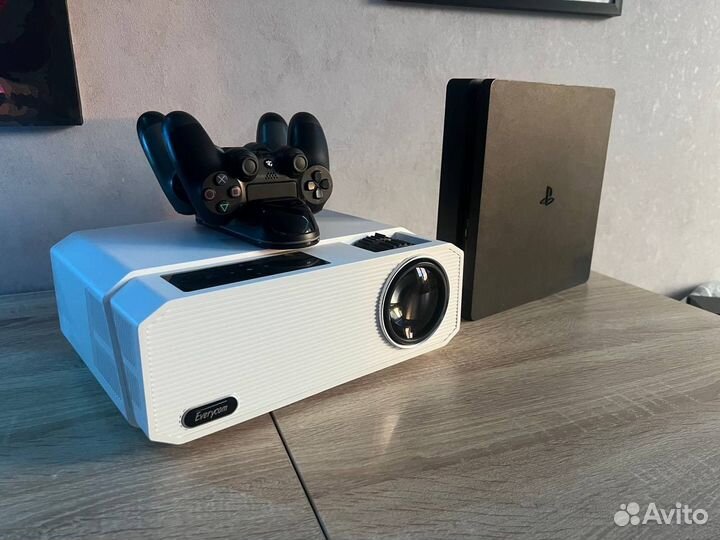 Play Station 4 Slim 500gb с проектором