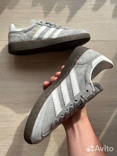 Кроссовки женские adidas handball grey 36-37