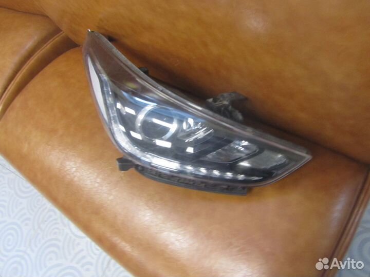 Фара правая Hyundai Solaris 2