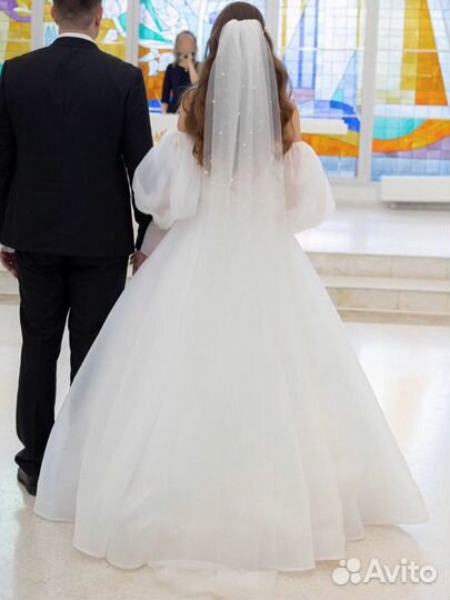 Свадебная фата длинная с жемчугом