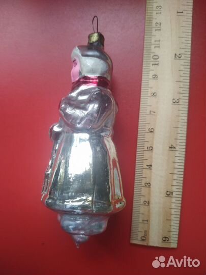 Ёлочная игрушка Девочка с лопатой Стекло