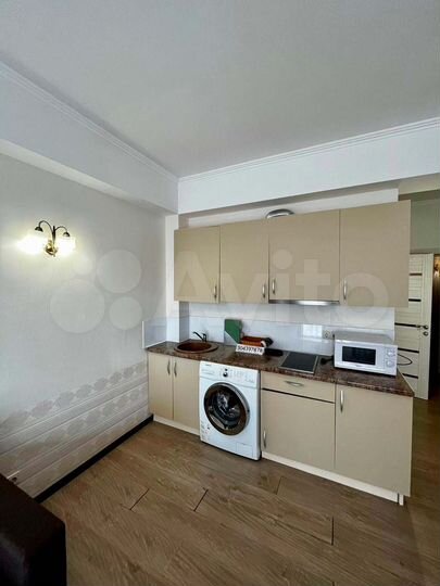 2-к. квартира, 75 м², 1/4 эт.