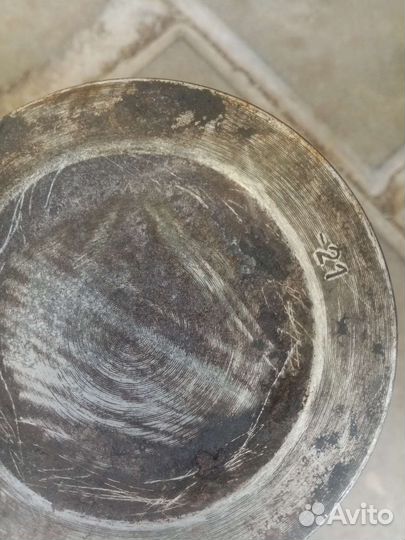 Блок циллиндров с поршнями