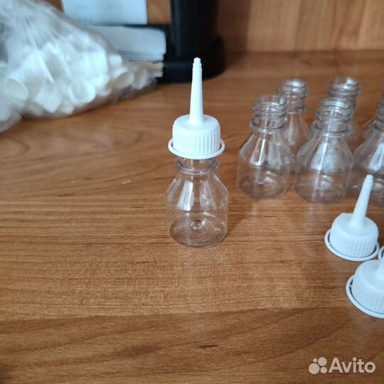 Флакон с капельницей и без