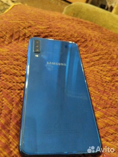 Телефон Samsung