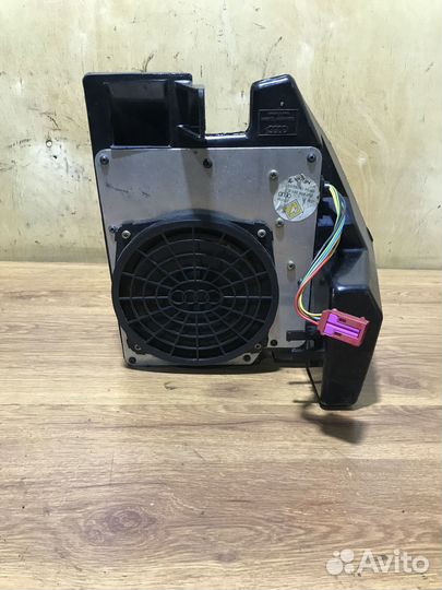 Сабвуфер Audi A3