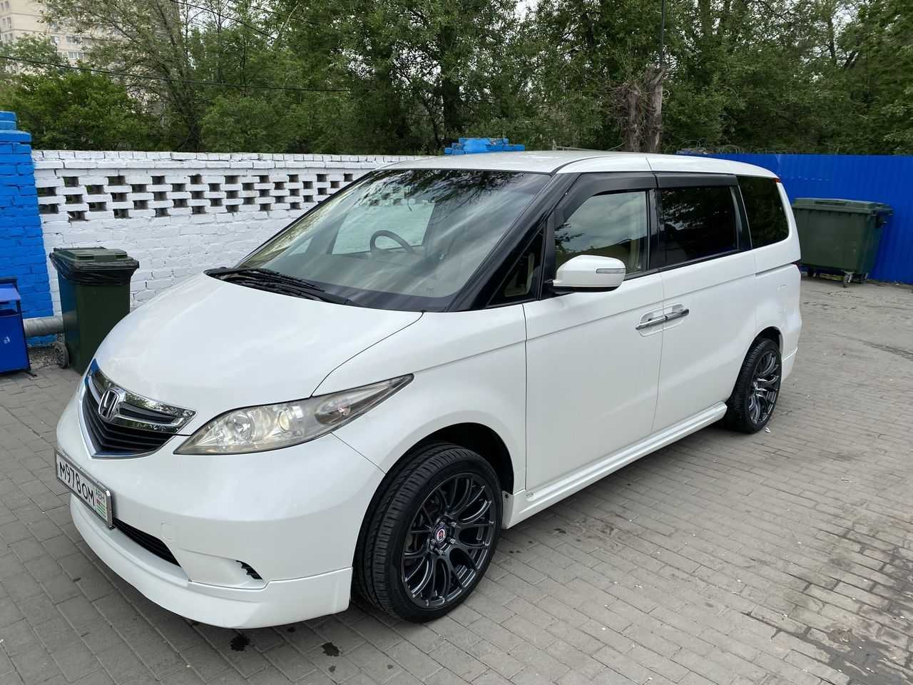 Honda Elysion: фото владельца