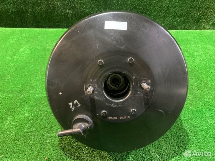 Вакуумный усилитель тормозов Toyota Wish ZNE14