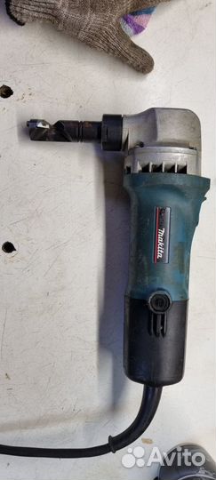 Ножницы по металлу makita jn1601