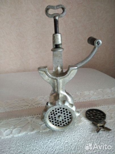 Мясорубка ручная СССР чугунная